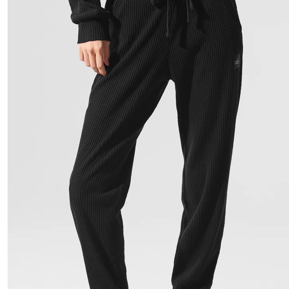 ALO Yoga Black Muse Pants